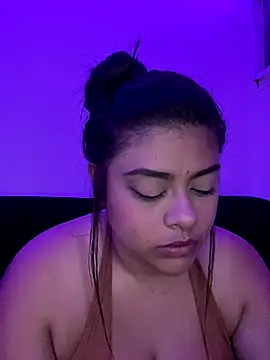 Snapshot of NattashaMore_0719 chatting on 24, 11, 2025 NattashaMore 0719 online show from 24, 11, 2025