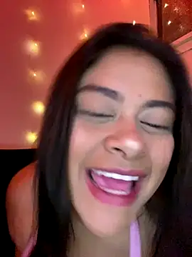 Snapshot of NattashaMore_0719 chatting on 2, 12, 2025 NattashaMore 0719 online show from 2, 12, 2025