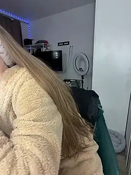 AlysonHuxley  online show from 7, 2, 2026