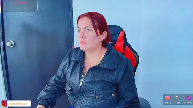 Snapshot of carolinhe_ chatting on 19, 11, 2025 carolinhe online show from 19, 11, 2025