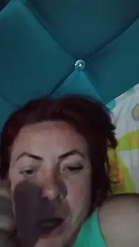 Snapshot of carolinhe_ chatting on 17, 11, 2025 carolinhe online show from 17, 11, 2025