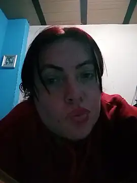 Snapshot of carolinhe_ chatting on 20, 11, 2025 carolinhe online show from 20, 11, 2025