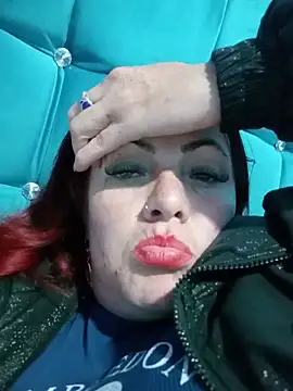 Snapshot of carolinhe_ chatting on 29, 11, 2025 carolinhe online show from 29, 11, 2025