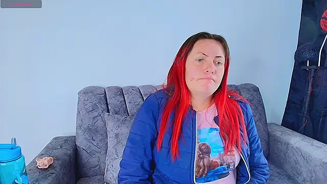 Snapshot of carolinhe_ chatting on 16, 10, 2025 carolinhe online show from 16, 10, 2025