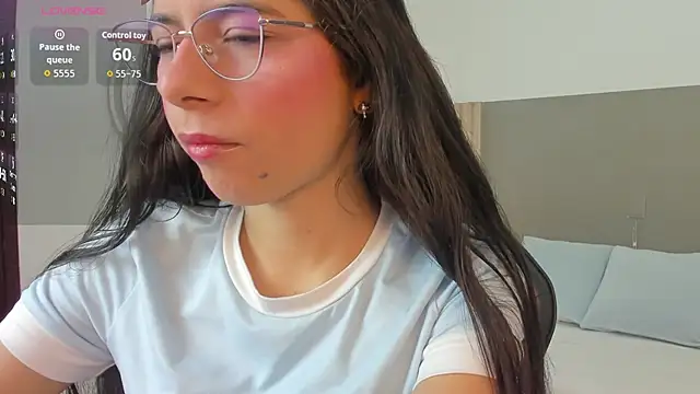 carlina 15 online show from 9, 2, 2026