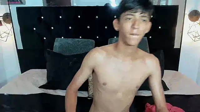 Sebas cat online show from 26, 10, 2025