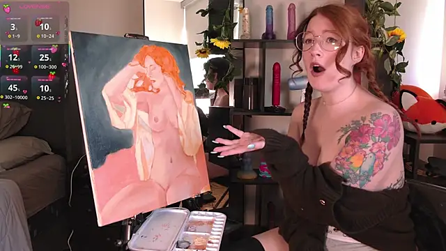 strawberryyfoxie online show from 12, 5, 2026