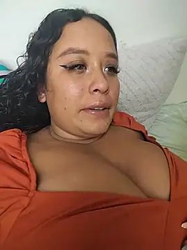 Snapshot of You-sexy-starr chatting on 14, 5, 2026 You-sexy-starr online show from 14, 5, 2026