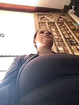 Snapshot of You-sexy-starr chatting on 6, 5, 2026 You-sexy-starr online show from 6, 5, 2026