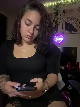 babykalirose online show from 4, 6, 2026