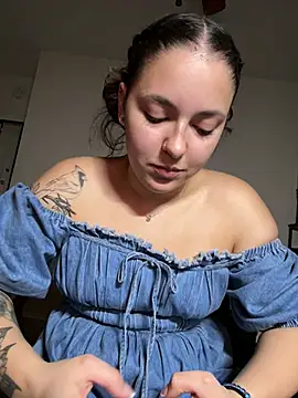 babykalirose online show from 18, 4, 2026