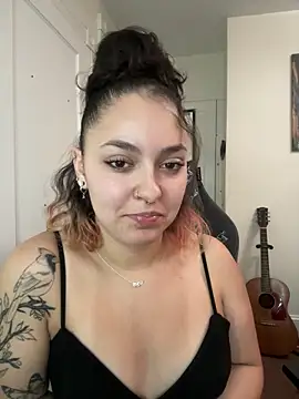 babykalirose online show from 13, 5, 2026