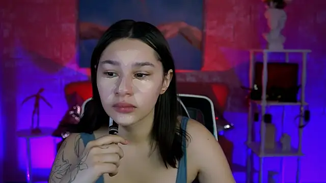 KimClarks  online show from 5, 12, 2025