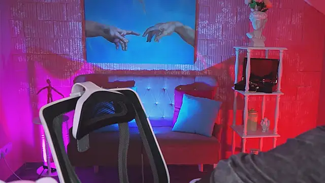 KimClarks  online show from 7, 11, 2025