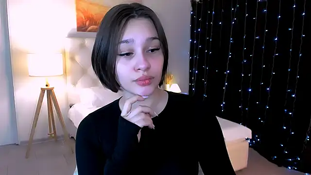 KimClarks  online show from 17, 2, 2026