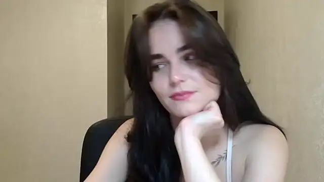 Snapshot of Silviaa_a chatting on 27, 11, 2025 Silviaa a online show from 27, 11, 2025