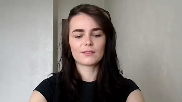 Snapshot of Silviaa_a chatting on 12, 10, 2025 Silviaa a online show from 12, 10, 2025