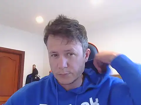 Snapshot of TroyDieselXXX chatting on 19, 9, 2025 TroyDieselXXX online show from 19, 9, 2025