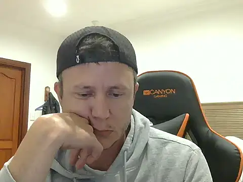 Snapshot of TroyDieselXXX chatting on 3, 7, 2026 TroyDieselXXX online show from 3, 7, 2026