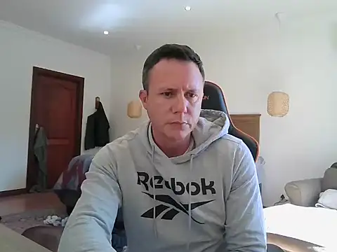 Snapshot of TroyDieselXXX chatting on 18, 7, 2026 TroyDieselXXX online show from 18, 7, 2026