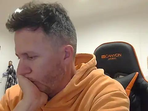 TroyDieselXXX online show from 25, 3, 2026