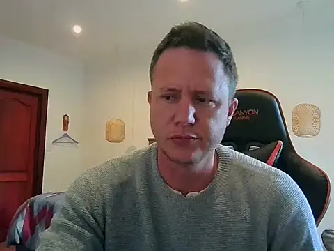 Snapshot of TroyDieselXXX chatting on 22, 7, 2026 TroyDieselXXX online show from 22, 7, 2026
