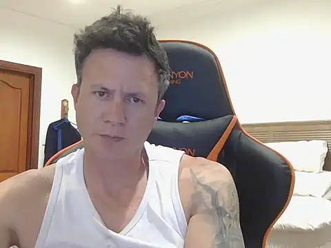 Snapshot of TroyDieselXXX chatting on 22, 9, 2025 TroyDieselXXX online show from 22, 9, 2025