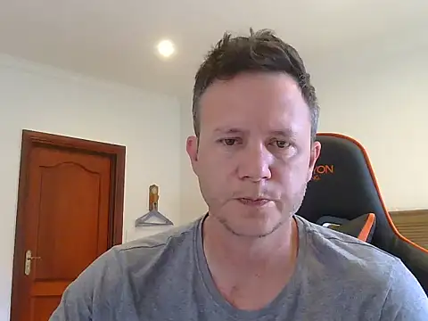 TroyDieselXXX online show from 18, 4, 2026