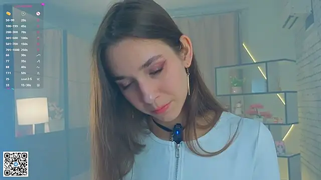 Snapshot of PetraHambelton chatting on 24, 10, 2025 PetraHambelton online show from 24, 10, 2025