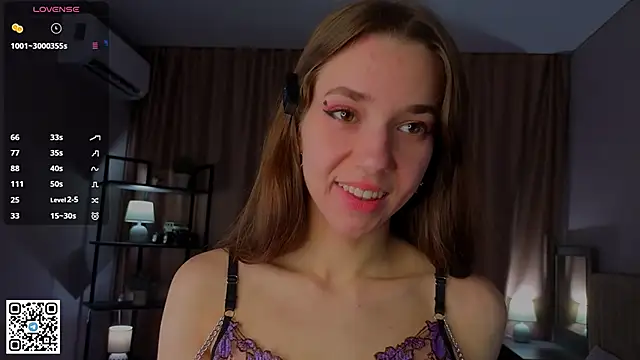 Snapshot of PetraHambelton chatting on 22, 11, 2025 PetraHambelton online show from 22, 11, 2025