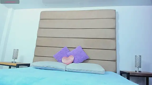 Snapshot of susan_elliot chatting on 20, 10, 2025 susan elliot online show from 20, 10, 2025