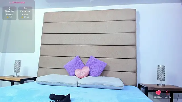 Snapshot of susan_elliot chatting on 22, 10, 2025 susan elliot online show from 22, 10, 2025