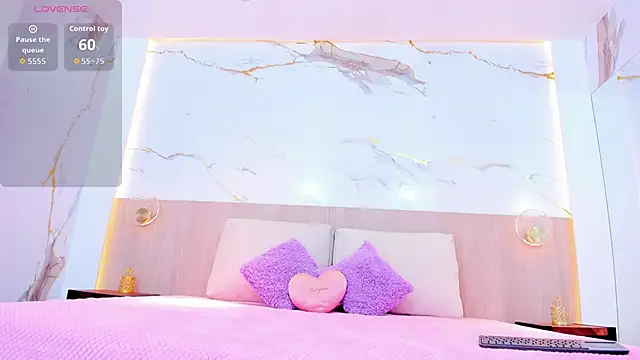 Snapshot of susan_elliot chatting on 29, 11, 2025 susan elliot online show from 29, 11, 2025