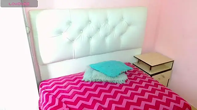 x isabella x online show from 5, 3, 2026