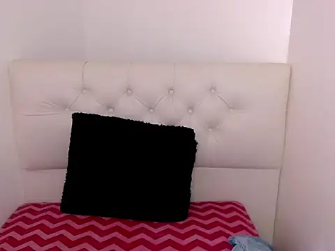 x isabella x online show from 4, 8, 2026