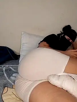 Snapshot of Samaarsexy23 chatting on 2, 11, 2025 Samaarsexy23 online show from 2, 11, 2025