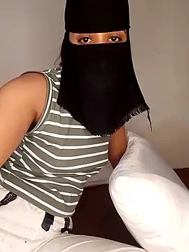 Snapshot of Samaarsexy23 chatting on 14, 10, 2025 Samaarsexy23 online show from 14, 10, 2025