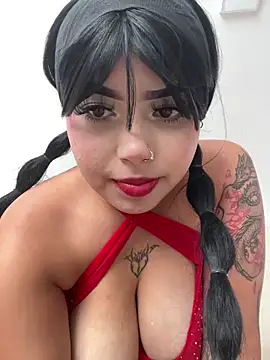 Snapshot of lucialauper_ chatting on 7, 6, 2026 lucialauper online show from 7, 6, 2026