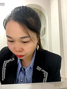 Snapshot of xlj4523 chatting on 28, 10, 2025 xlj4523 online show from 28, 10, 2025