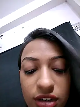 Your-Kitkat online show from 17, 10, 2025