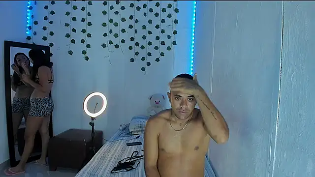 Snapshot of PureFire20 chatting on 12, 11, 2025 PureFire20 online show from 12, 11, 2025