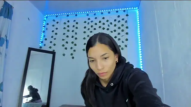 Snapshot of PureFire20 chatting on 17, 10, 2025 PureFire20 online show from 17, 10, 2025