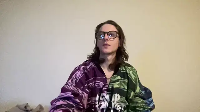 Snapshot of longdickelijah chatting on 14, 11, 2025 longdickelijah online show from 14, 11, 2025