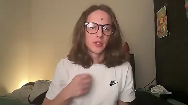 Snapshot of longdickelijah chatting on 14, 4, 2026 longdickelijah online show from 14, 4, 2026