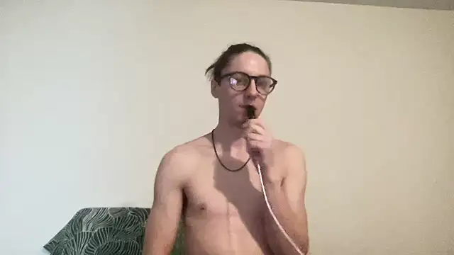 Snapshot of longdickelijah chatting on 12, 11, 2025 longdickelijah online show from 12, 11, 2025