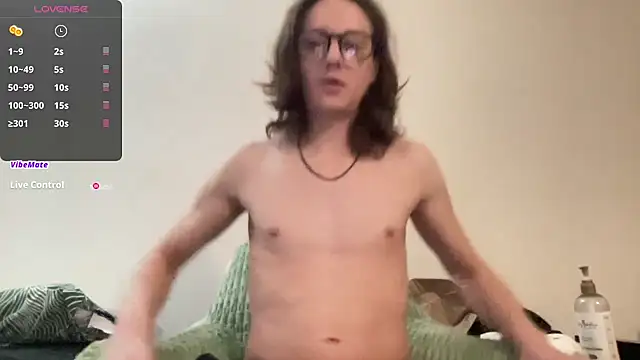 Snapshot of longdickelijah chatting on 11, 11, 2025 longdickelijah online show from 11, 11, 2025