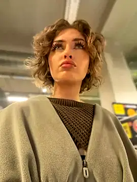 Snapshot of KellyKeler chatting on 9, 11, 2025 KellyKeler online show from 9, 11, 2025