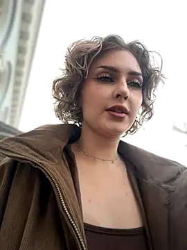 Snapshot of KellyKeler chatting on 10, 11, 2025 KellyKeler online show from 10, 11, 2025