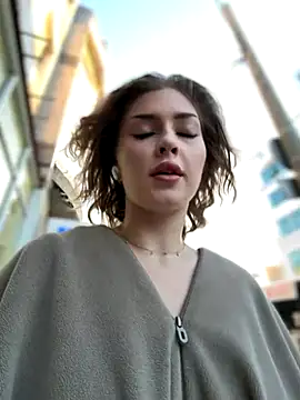 Snapshot of KellyKeler chatting on 1, 11, 2025 KellyKeler online show from 1, 11, 2025