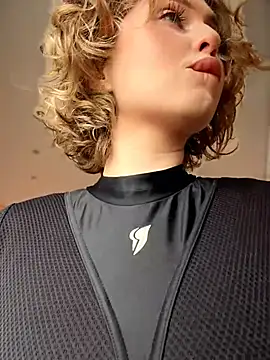 KellyKeler online show from 26, 3, 2026